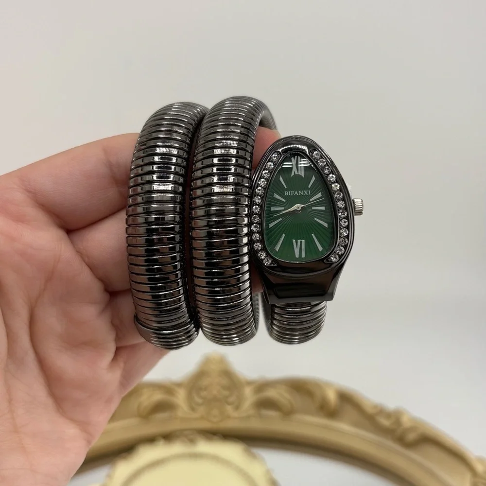 Anthropologie elegant serpenti
